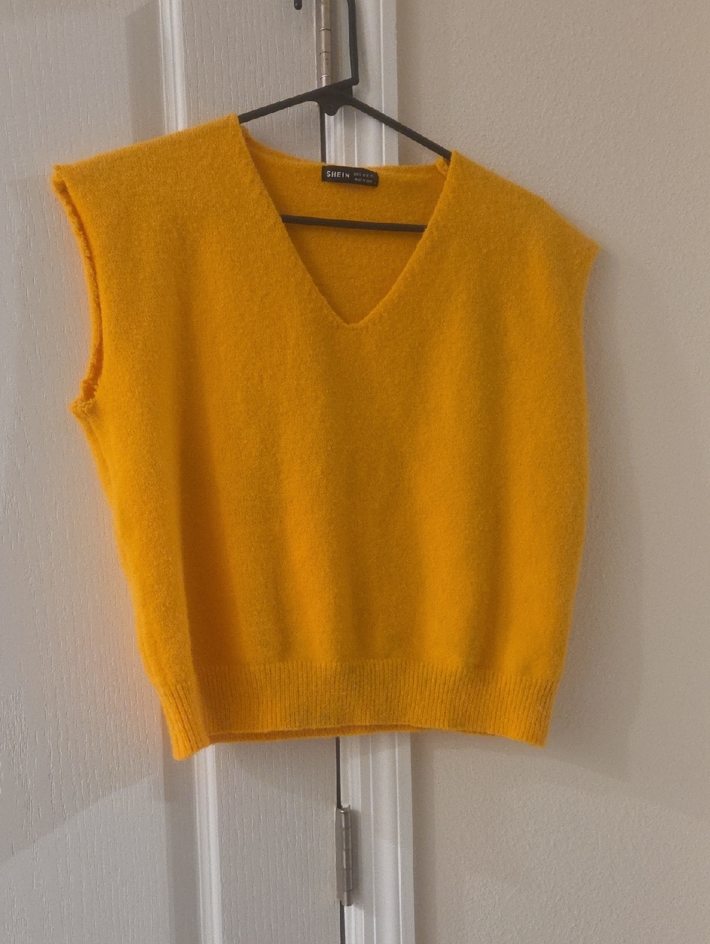 SHEIN Bright Yellow V-Neck Sleeveless Knit Vest